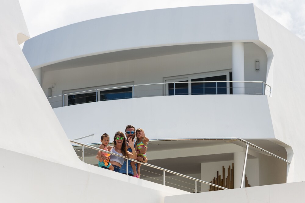 puerto plaza las terrenas