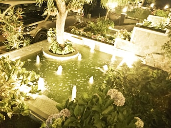 royal jardin whistling pines resort