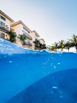 Playa Escondida Beach Club,On The Beach,5 star