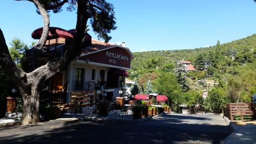 asiklar hotel by sukru
