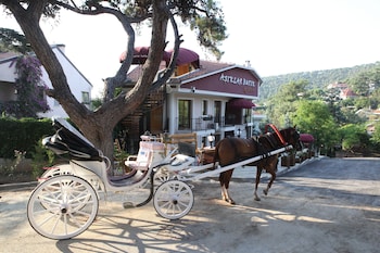 asiklar hotel by sukru