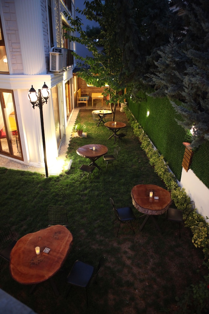 asiklar hotel by sukru