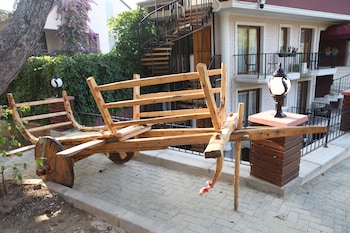 asiklar hotel by sukru