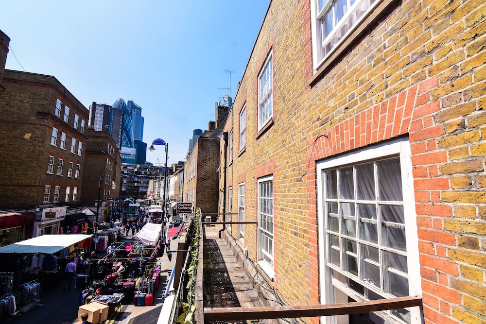 monopoly accommodations