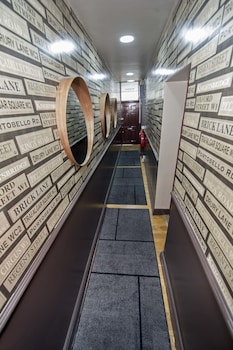 monopoly accommodations