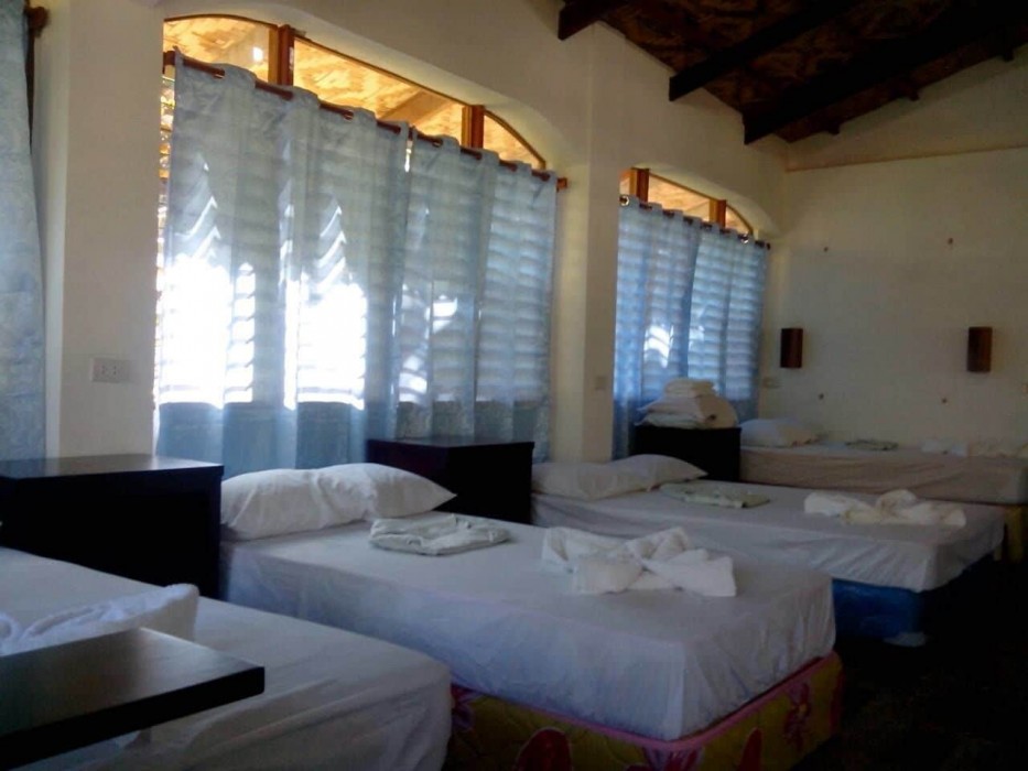 Patrick's On The Beach,General Luna>>Caraga,3.5 star