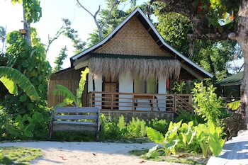Patrick's On The Beach,General Luna>>Caraga,4 star