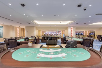 royce hotel and casino