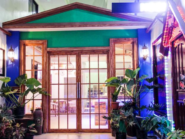 time travellers hotel