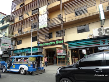 time travellers hotel