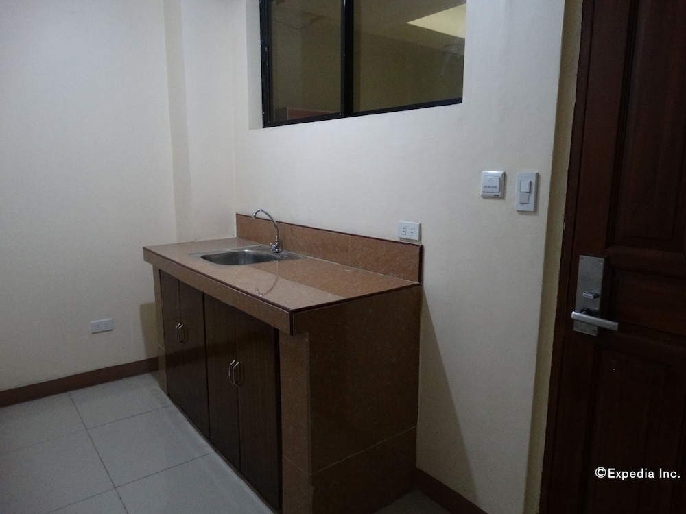 time travellers hotel