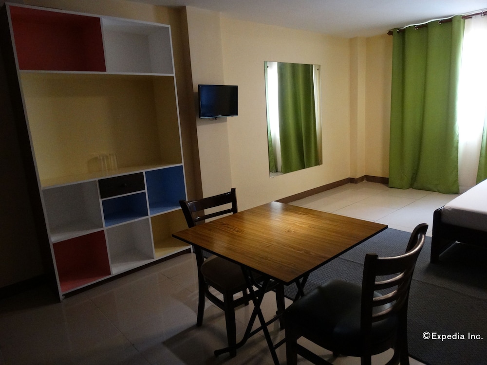 time travellers hotel