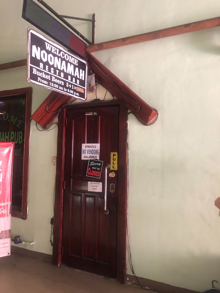 time travellers hotel