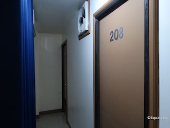 time travellers hotel