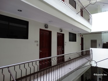 time travellers hotel