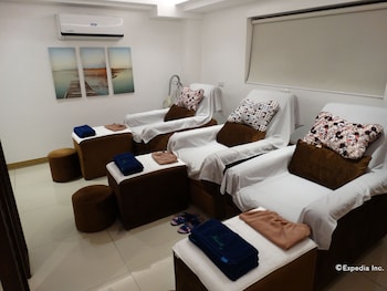 time travellers hotel