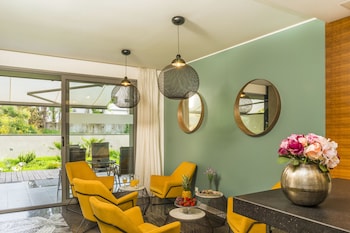 Oasis Life,Split-Dalmatia>>Split,4 star
