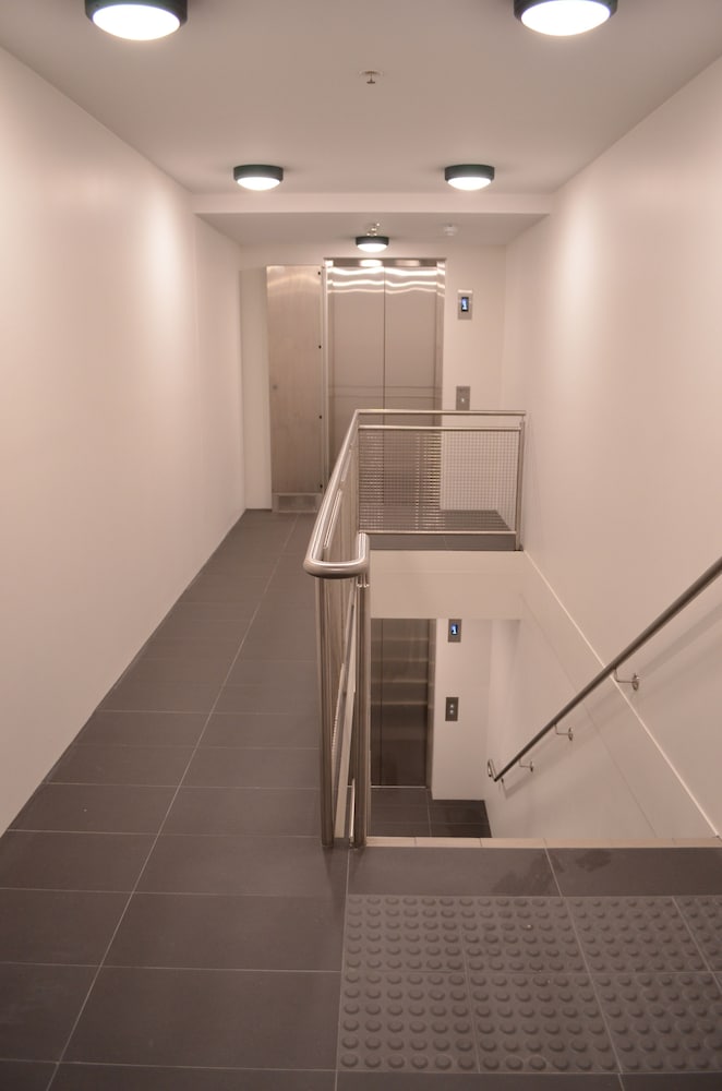 kangaroo bay apartments