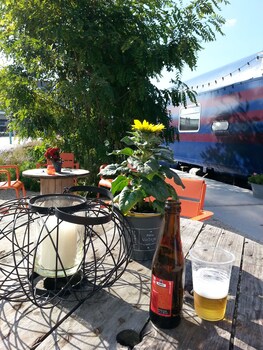 train lodge amsterdam hostel