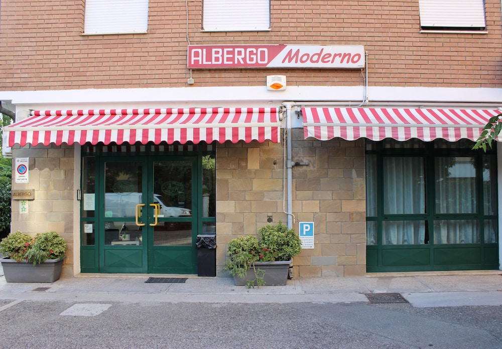 albergo moderno