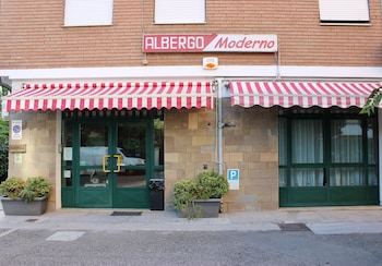 albergo moderno
