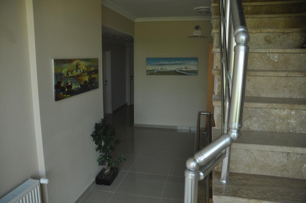 agva asmali garden adults only