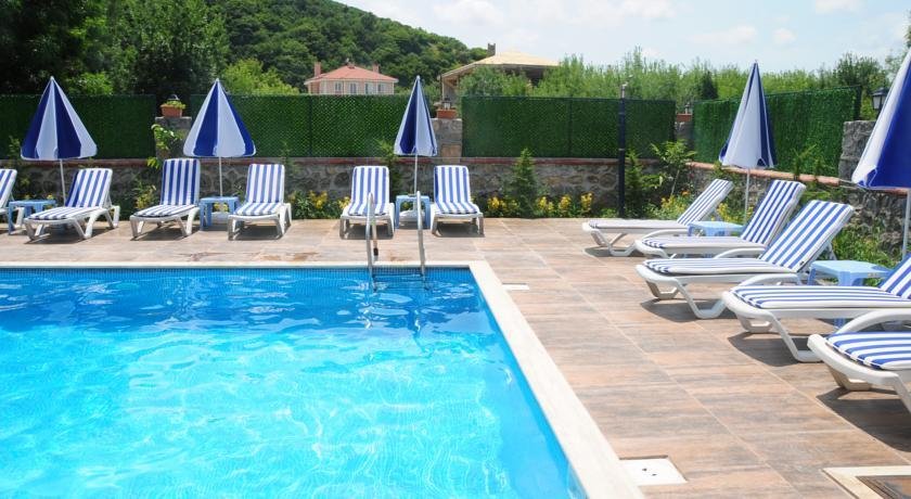 agva asmali garden adults only