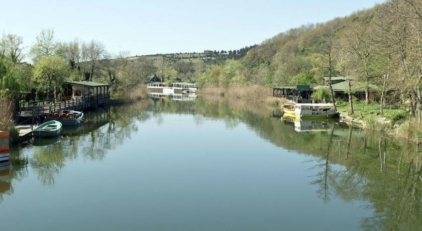 agva asmali garden adults only