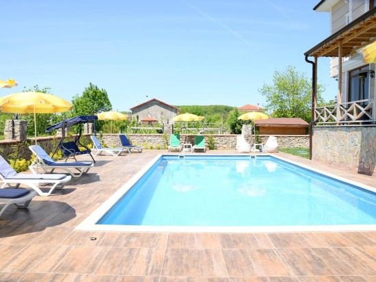 agva asmali garden adults only