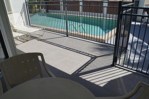 airlie seaview apartments