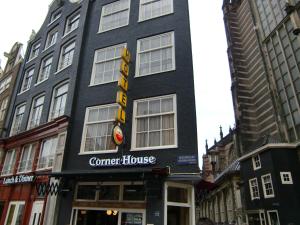 hotel corner house