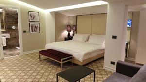 Senator Hotel,Tirana County>>Tirana,4 star