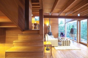 Hotel Parque Tepuhueico,Chonchi>>Castro,3 star