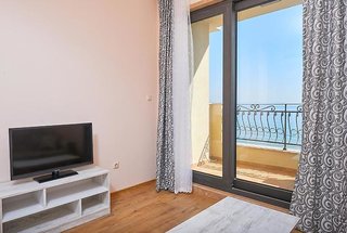 Gardenia Beach Palace Aparthotel,Pomorie>>Burgas,3 star