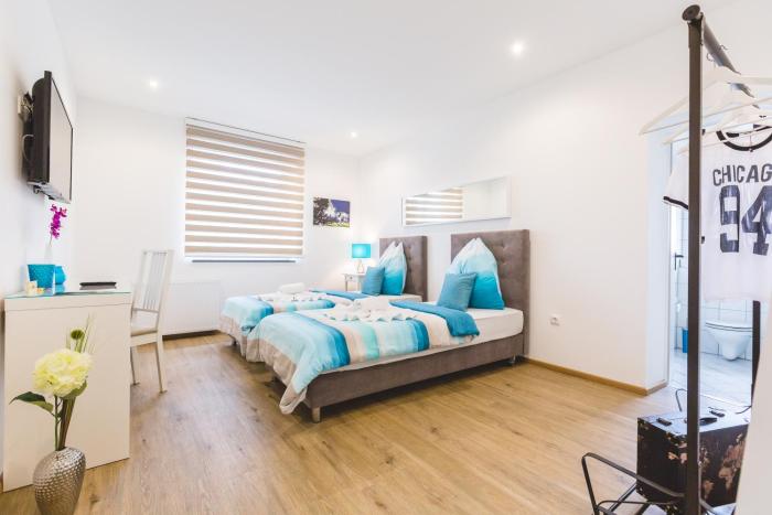 motel touchdown and restaurant