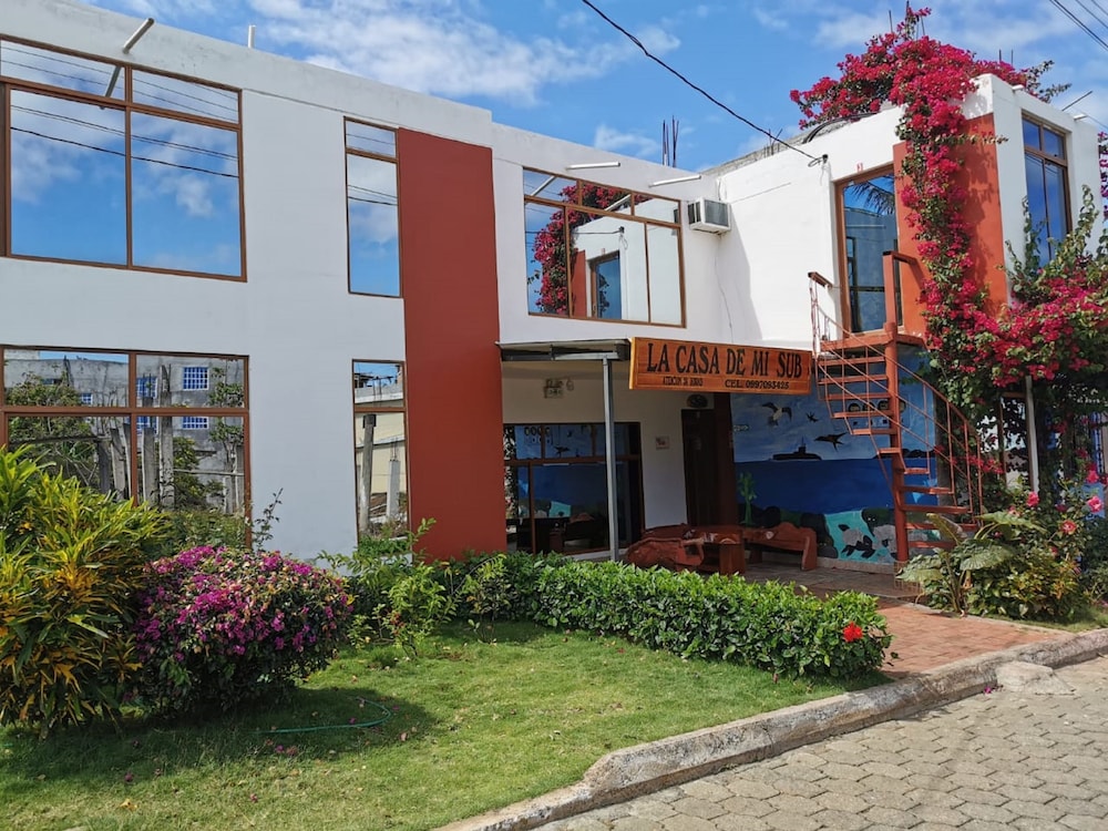 puerto baquerizo moreno