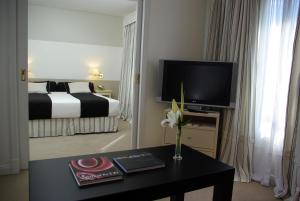loi suites recoleta hotel