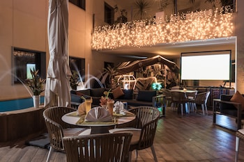 az hotel zeralda
