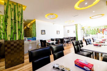 savoy inn hotel