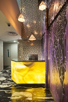 hotel clover 7