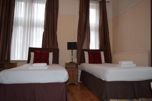 The Windmill,Cricklewood>>Brent,3 star