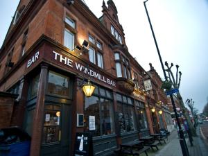 The Windmill,Cricklewood>>Brent,3 star