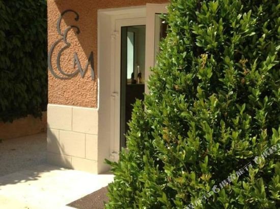 villa elisa m
