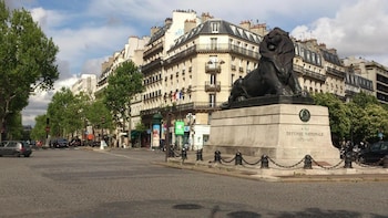 paris