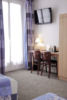 Hotel Du Cheval Rouge,Paris>>Garches,3 star