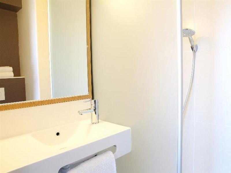 bandb hotel marseille st victoret