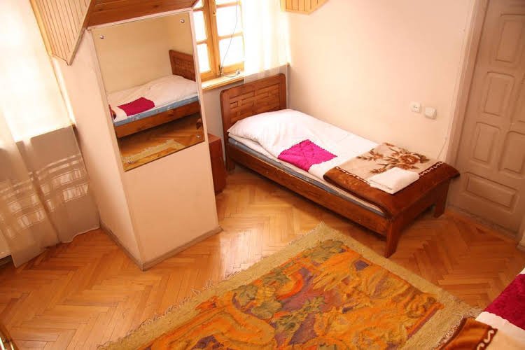 dzveli ubani hotel