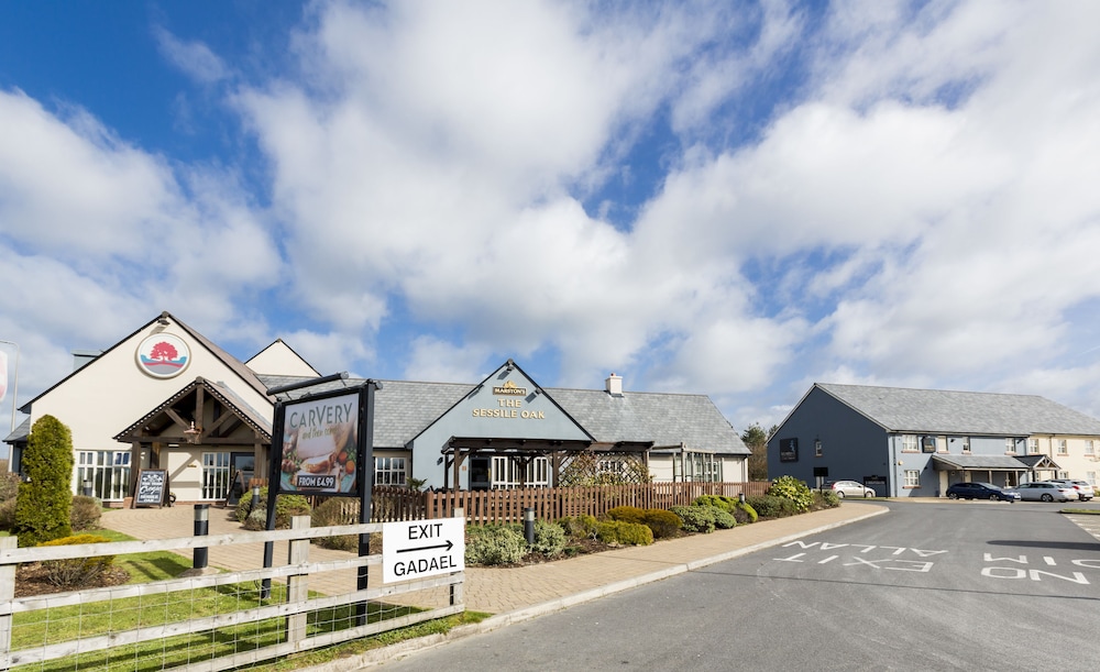 sessile oak llanelli by marstons inns