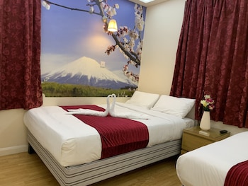 barking hotel