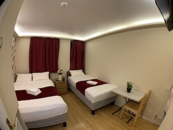 barking hotel